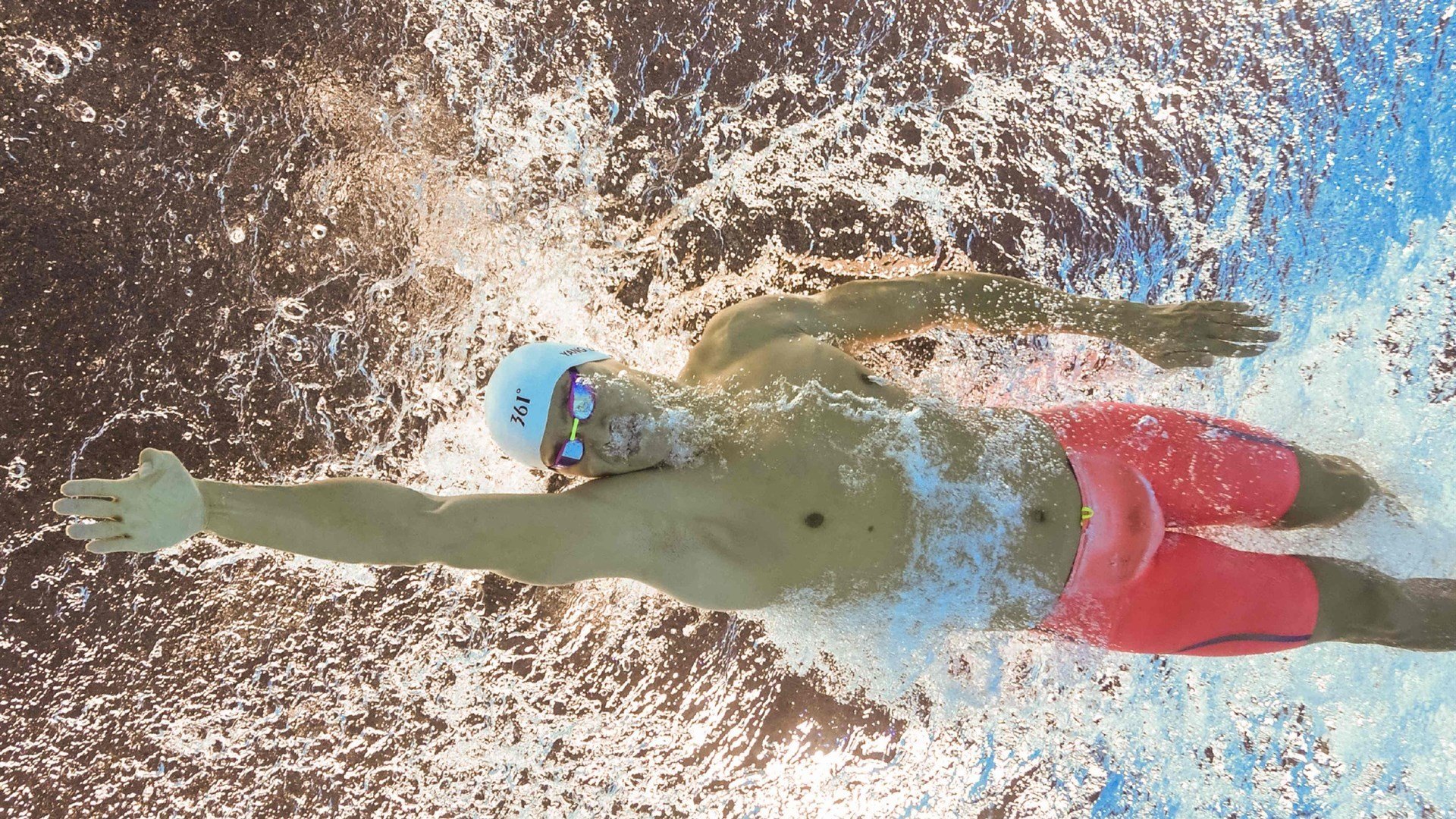 “豪车狂飙风云再起”——巅峰豪车争霸赛最燃一幕，豪车飙车电影