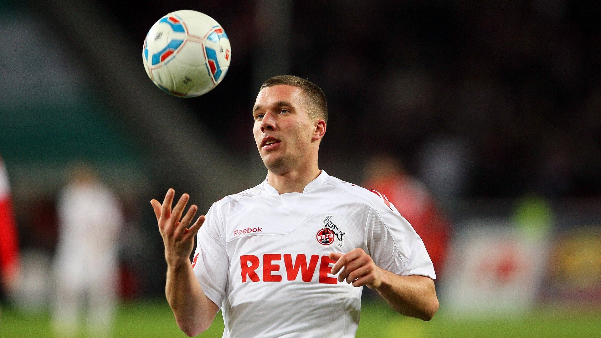 “超级劲旅崛起：黑马球队的逆袭故事”